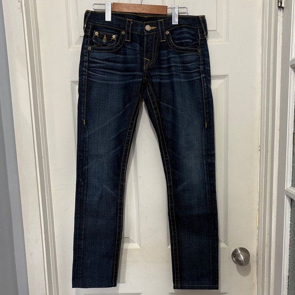 True Religion Women’s Cameron Jeans - Picture 4 of 15